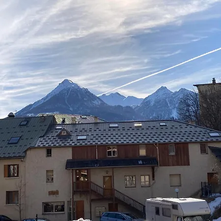 T2, Pieds De Pistes, * Briançon